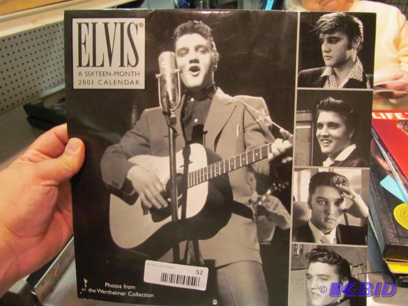 ELVIS A 16 MONTH CALENDAR  2001
