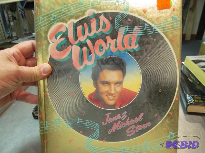 ELVIS WORLD   ONCE IN A LIFEIME    A  LEGEND  BOOK