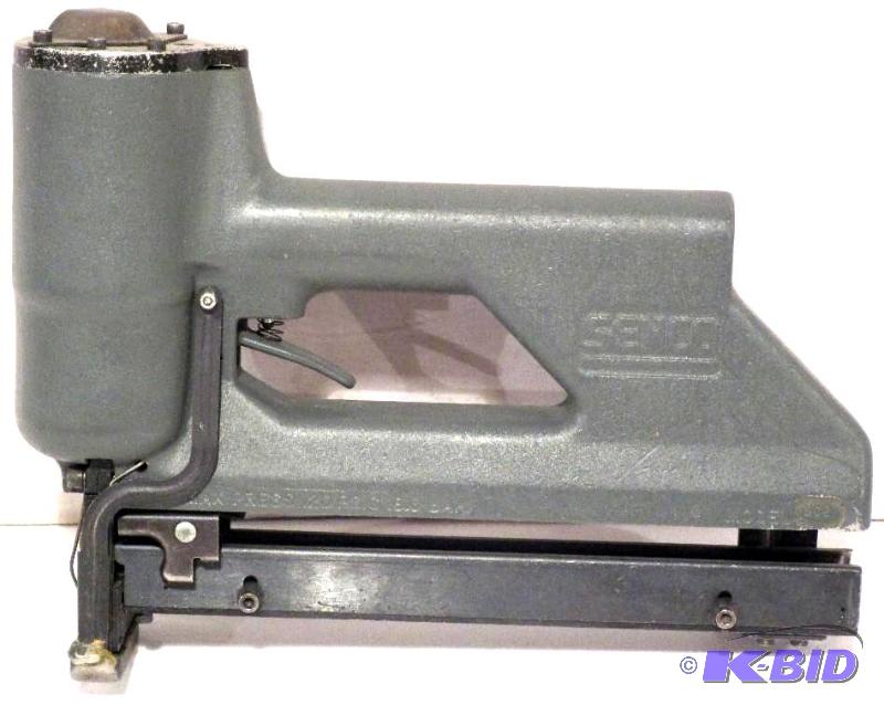 lot 11 image: Senco SC2 Corrugated Fastener Tool