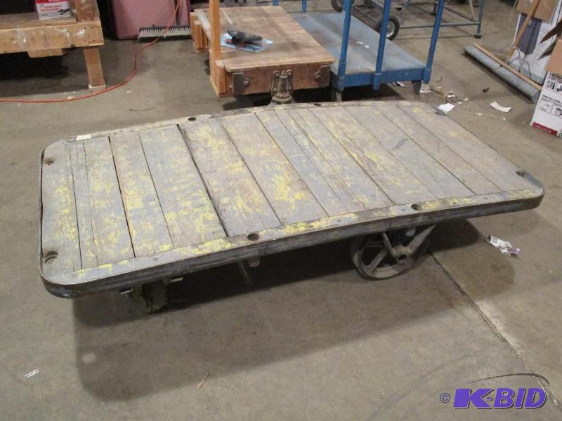 lot 29 image: Heavy Duty Cart