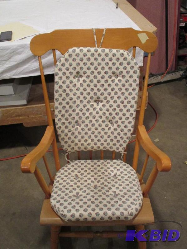 lot 35 image: Rocking Chair