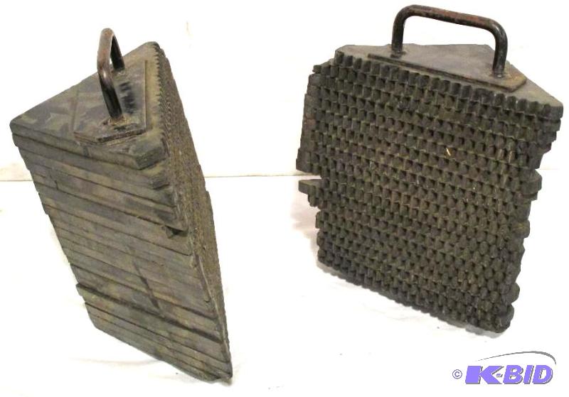 lot 37 image: Wheel Chocks