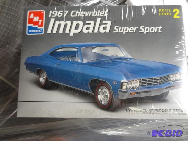 lot 118 image: AMT Ertl 1967 Chevy Impala Super Sport Model...