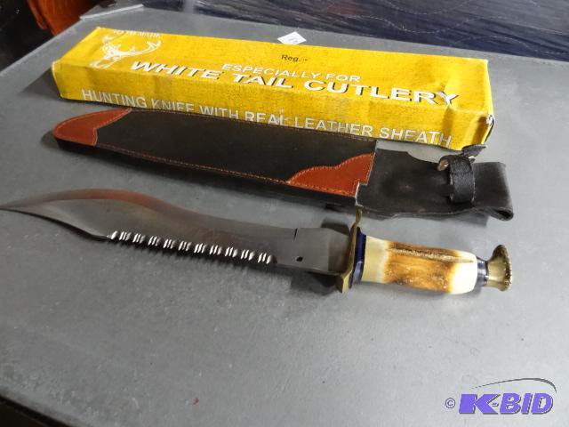 lot 132 image: Whitetail Cutlery Hunting Knife. New...