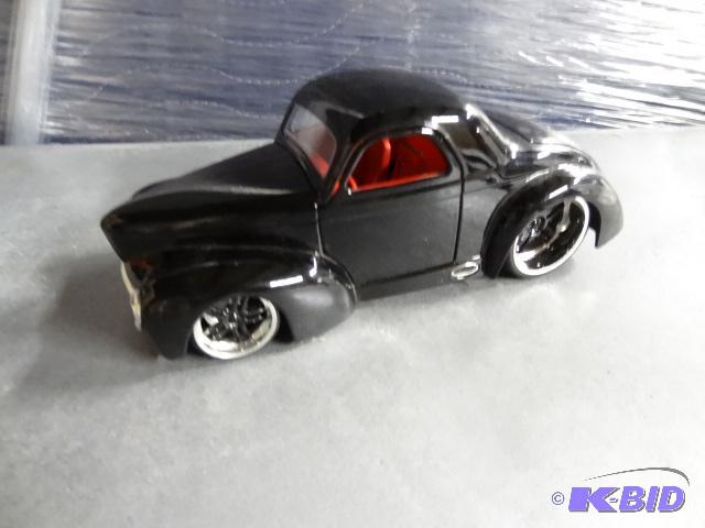 lot 170 image: 1941 Willys Coup 124...