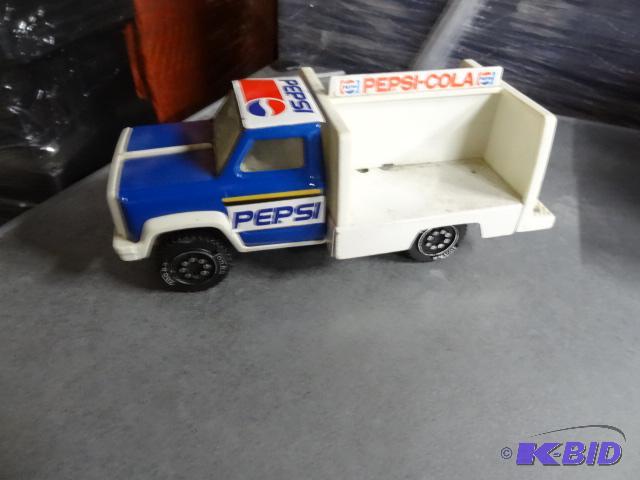 lot 194 image: Vintage Tonka Pepsi Truck...