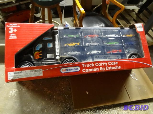 lot 20 image: Kid Connection Truck Carry Car...