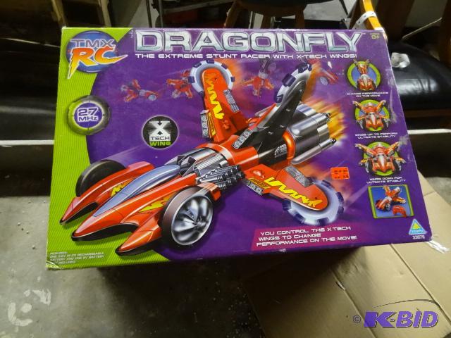 lot 43 image: TMX RC Dragon Fly. Extreme Stunt Racer with X...