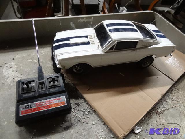 lot 44 image: Remote Control Mustang...