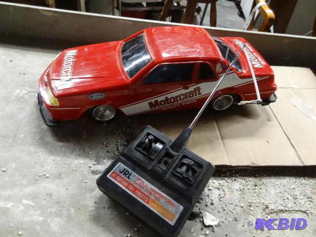 lot 45 image: Remote Control Thunderbird...