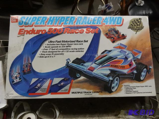 lot 55 image: Super Hyper Racer 4wd. Enduro 500 Raceset...