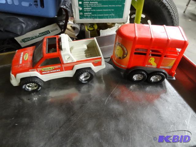 lot 56 image: Tonka Truck and Trailer...
