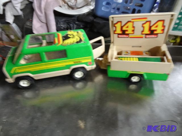 lot 57 image: Vintage Tonka Van and Popup Camper...