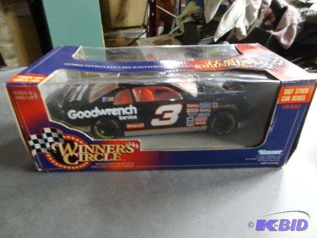 lot 79 image: Winners Circle 1997 Stock Car Series 124 Sca...