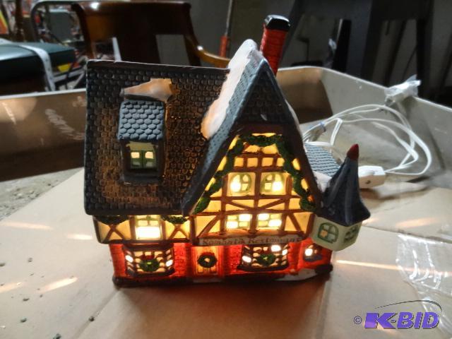 lot 8 image: Heritage Heartland Vallet Village Porcelain L...