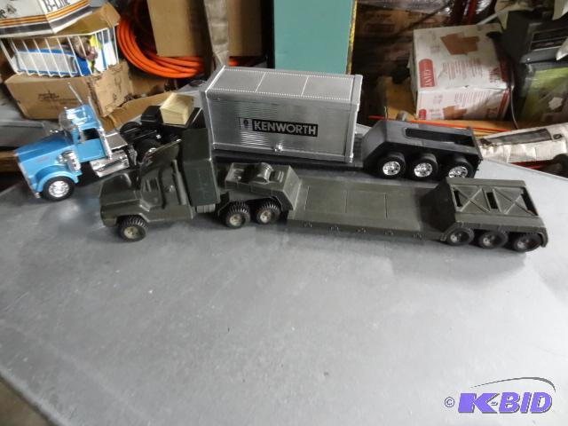 lot 80 image: 2 Toy Semi Trucks...