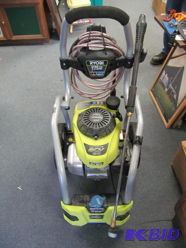 lot 4 image: 2014 Ryobi 3100 PSI 2.5 GPM Gas Powered Presser Washer