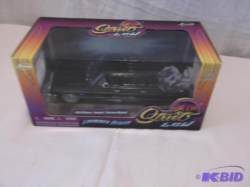 Street Low 124 scale 1964 Chevy Impala Stati...
