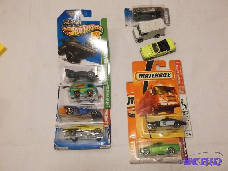 Nice lot of Hot Wheels &amp Matchbox some ne...