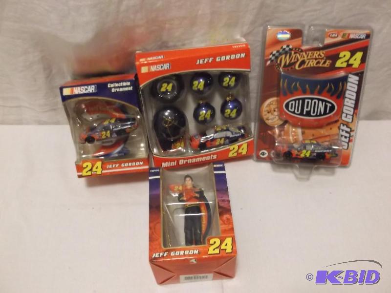 Collectable Jeff Gordon tree ornaments like n...