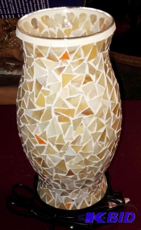 NEW STILL IN BOX-Desk lamp. Uses a small Bulb...