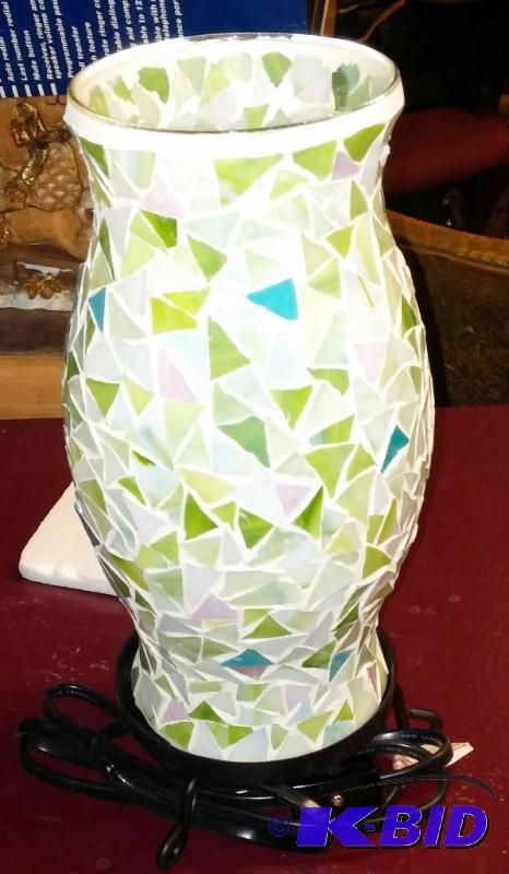 NEW STILL IN BOX-Desk lamp. Uses a small Bulb...