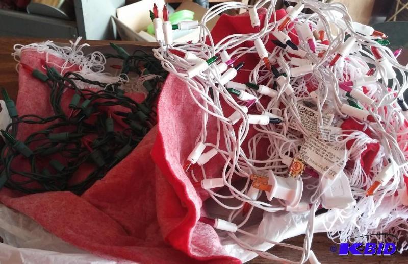 lot 65 image: Large Lot of Christmas...
