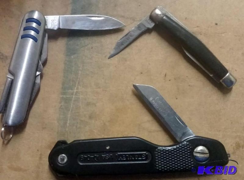lot 76 image: Lot of Pocket knifes as shown...