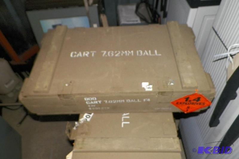 lot 17 image: Military Ammo Box Wood 25 x 14 x 6 inches