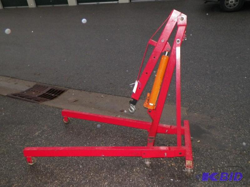 lot 26 image: Larin 2 Ton Hoist