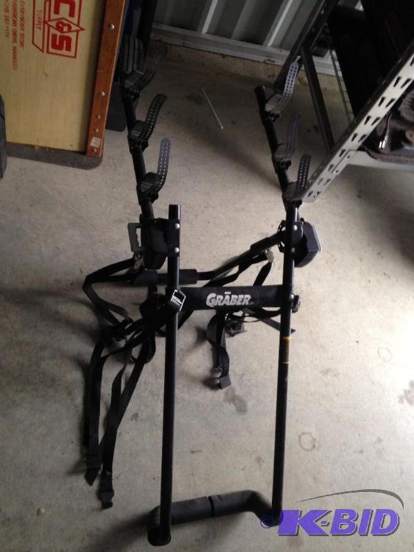 lot 34 image: 3 Bike Car Carrier