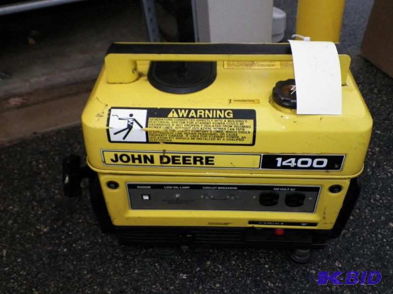 lot 4 image: John Deere 1400 Generator.