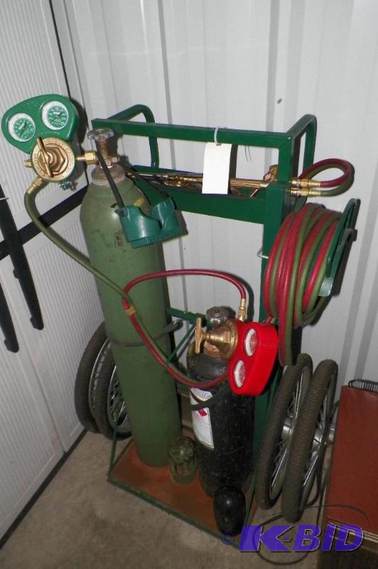 lot 5 image: Victor Cutting Torch with Tanks and Tips