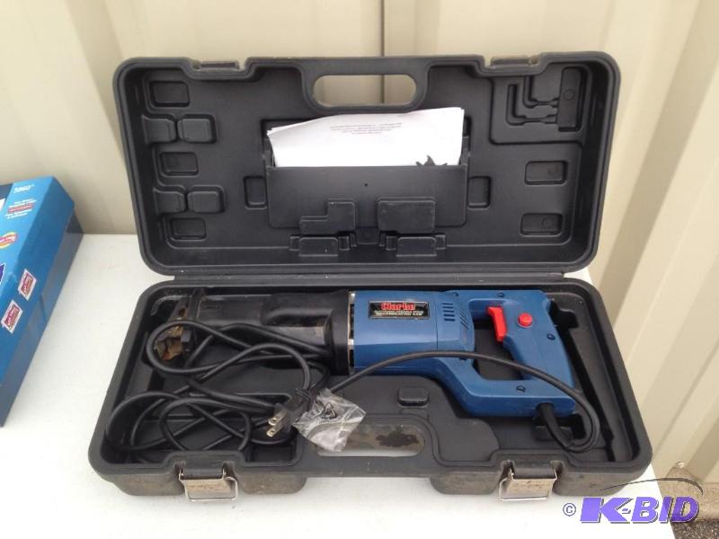 lot 68 image: Clarke Ecetronic Reciprocating Saw