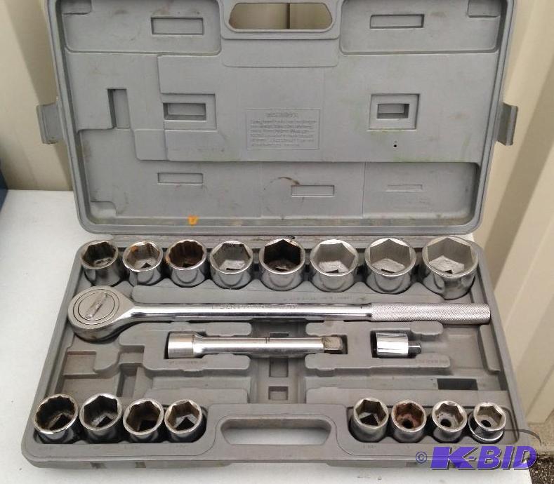 lot 69 image: 34 inch drive 21 Piece Socket Set missing 78 to 2