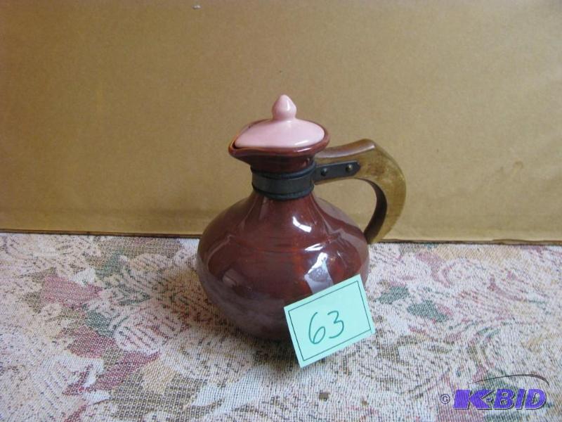 lot 63 image: vintage mid century unmarked ceramic Red Wing...