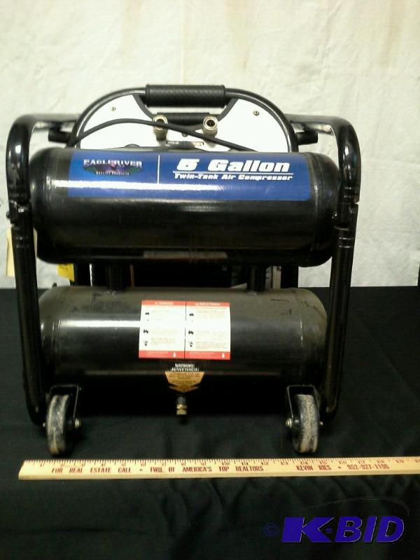 lot 21 image: Eagle River 5 gallon Twin - tank air compressor ERC 4005