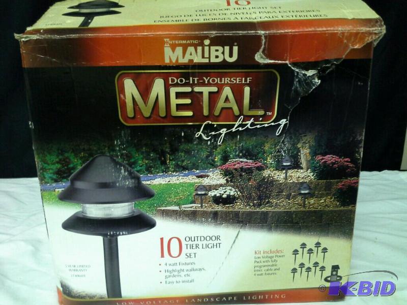 lot 8 image: Intermatic Malibu tier outdoor tier light set.