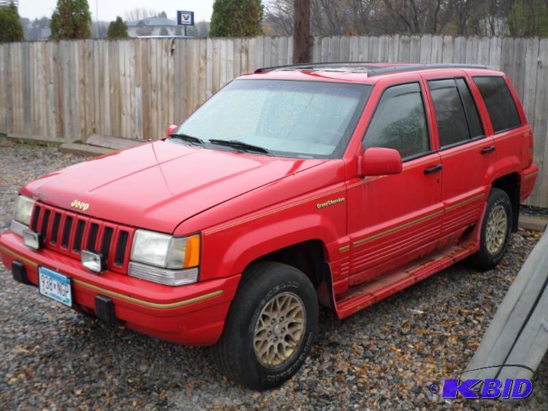 lot 1 image: 1993 Jeep Grand Cherokee Limited, 4.0 Liter I...