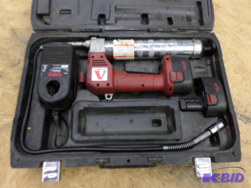 lot 109 image: Alemite Cordless Grease Gun Set...