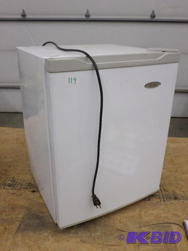 lot 119 image: Haier Mini Refrigerator...