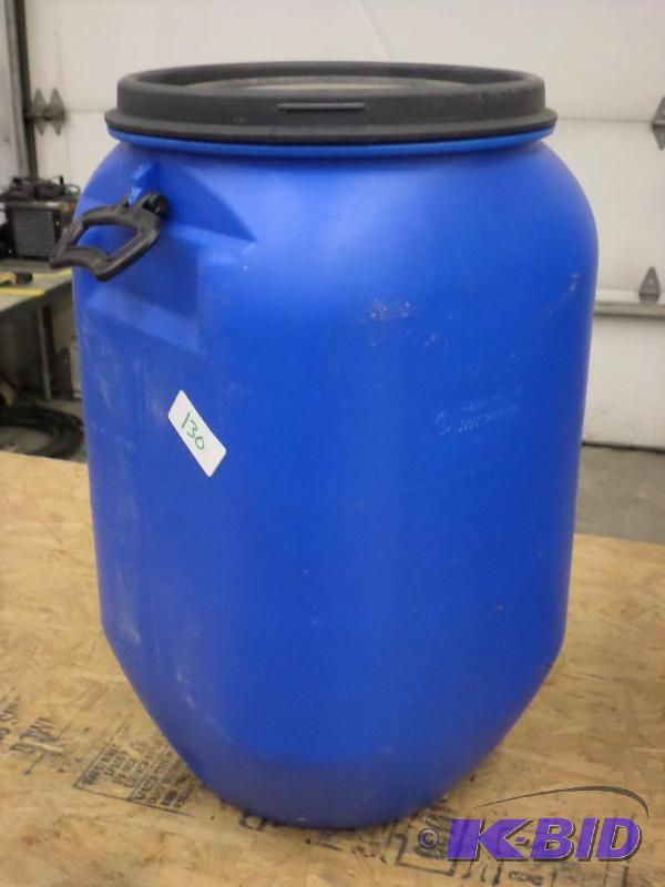 lot 130 image: 13-Gallon Lidded Plastic Barrel...