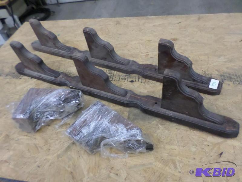 lot 133 image: Vintage Wooden Shelf Brackets...