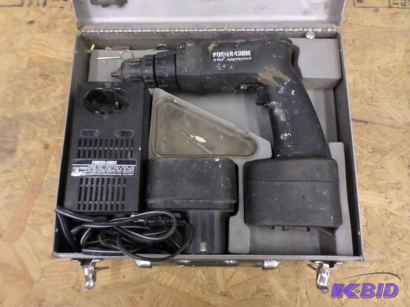 lot 136 image: Porter Cable 12Volt Drill Set...