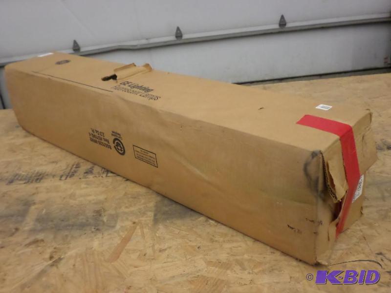lot 144 image: (26) New GE 48" Flourescent Light Bulbs...