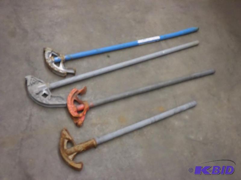 lot 41 image: (4) Small ConduitPipe Benders...