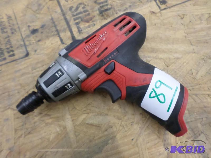 lot 89 image: Milwaukee M12 Compact Driver...