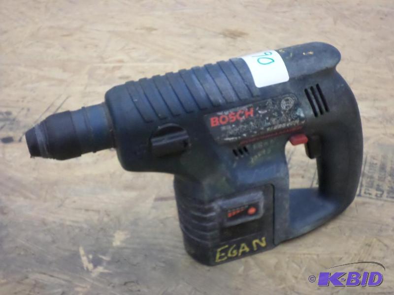 lot 90 image: Bosch 11225VSR Hammer Drill (No Charger)...