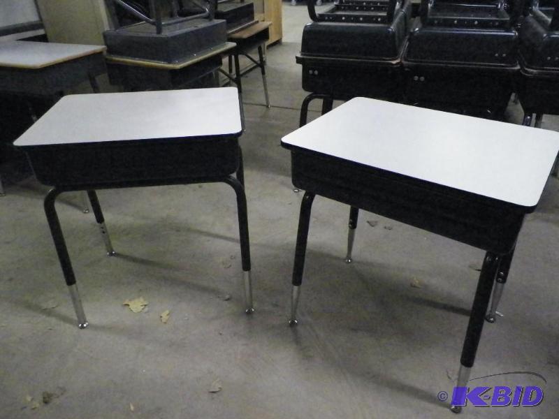 lot 200 image: Flip-top student desks