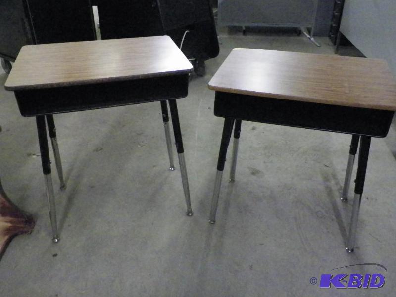 lot 209 image: Student Desks